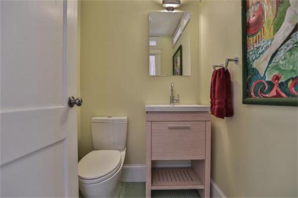 77 Woodside Road Winchester, MA 01890 - Photo 12 of 26 Gallery Image 12