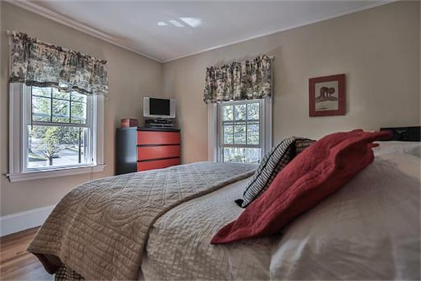 77 Woodside Road Winchester, MA 01890 - Photo 14 of 26 Gallery Image 14