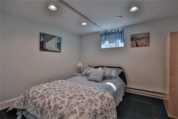 77 Woodside Road Winchester, MA 01890 - Photo 19 of 26 Gallery Image 19