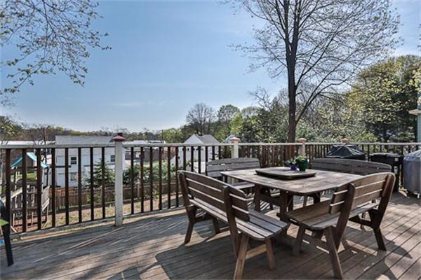 77 Woodside Road Winchester, MA 01890 - Photo 24 of 26 Gallery Image 24