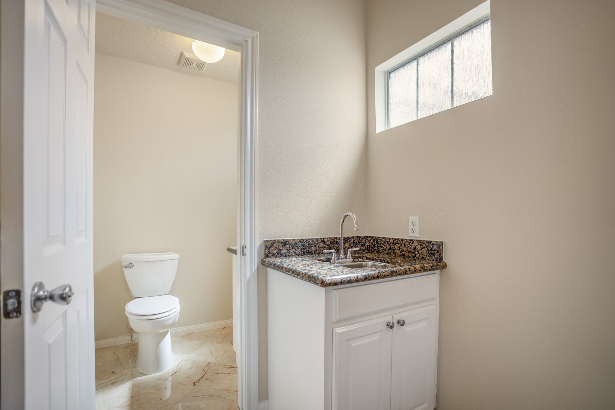 4236 Drake Street Houston, TX 77005 - Photo 35 of 43 The third floor has its own powder bathroom.