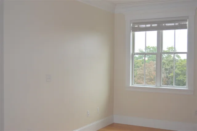 $2,395 | 2 Silver Street, Unit 13, Dover, NH 03820