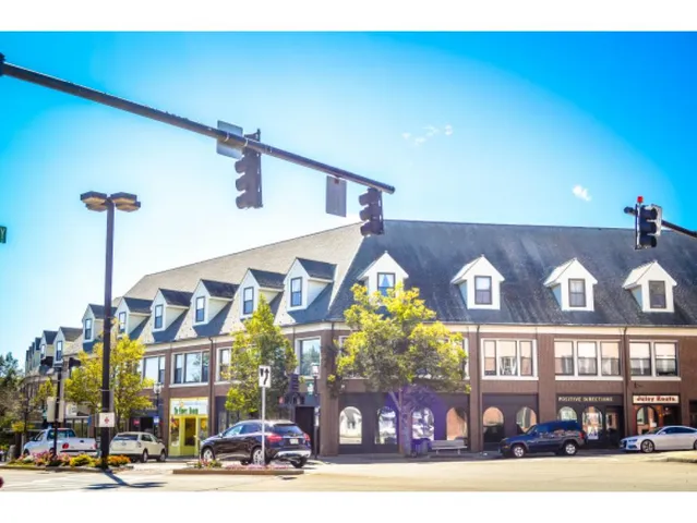 $2,395 | 2 Silver Street, Unit 13, Dover, NH 03820