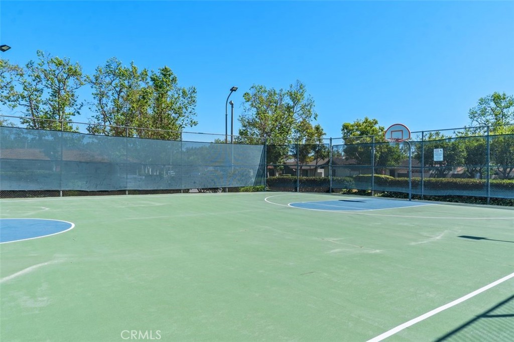 89 Lemon Grove Irvine, CA 92618 - Photo 32 of 34 a view of a tennis court