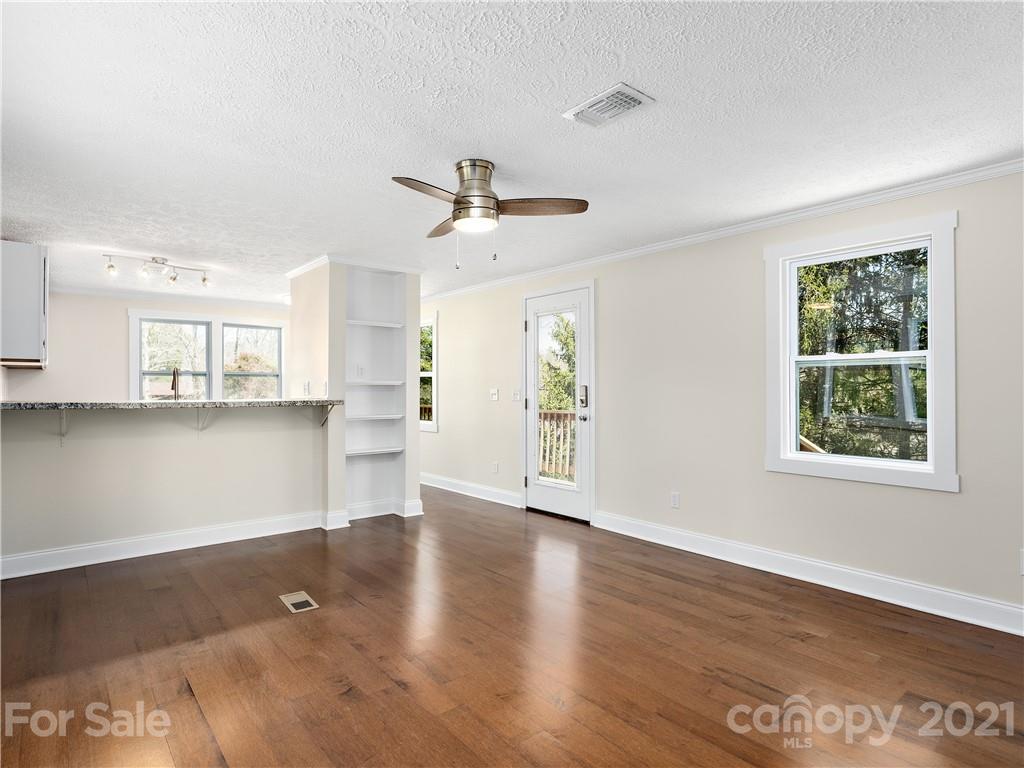 63 Reddick Road Asheville, NC 28805 - Photo 2 of 15 Gallery Image 2