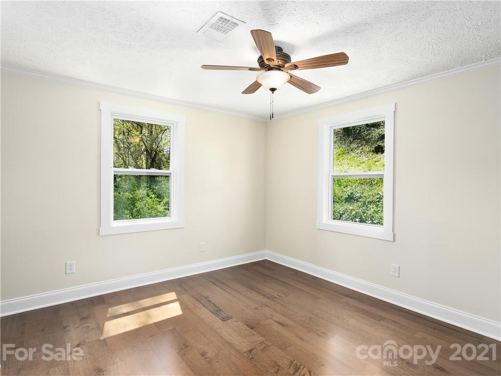 63 Reddick Road Asheville, NC 28805 - Photo 11 of 15 Gallery Image 11