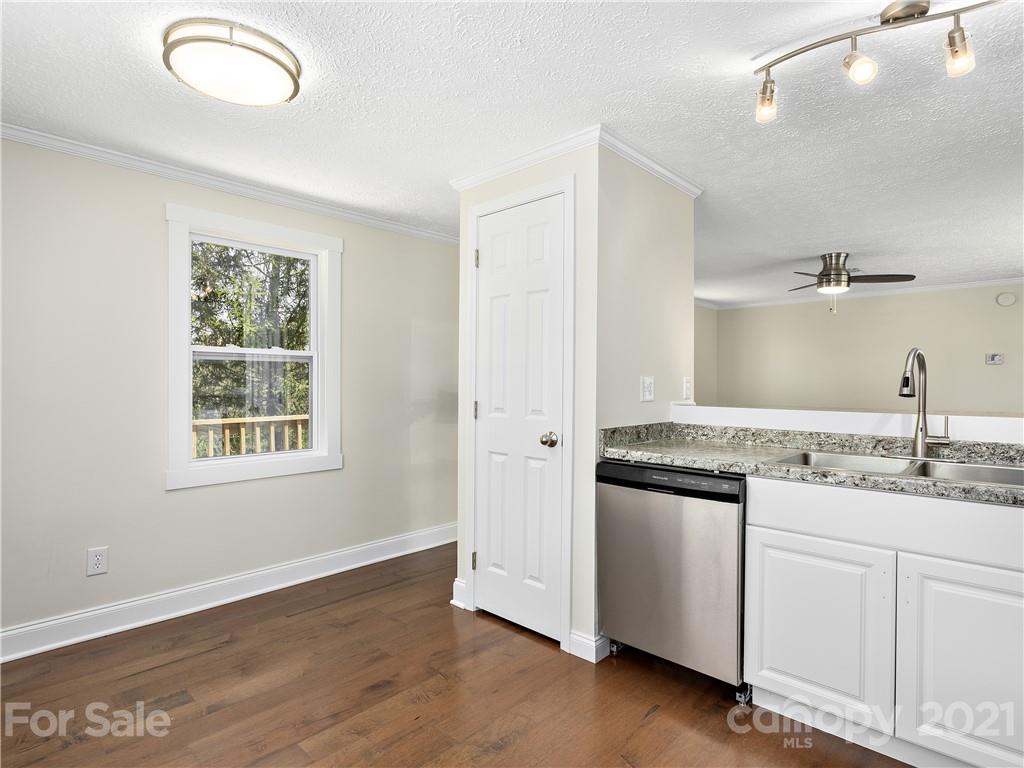 63 Reddick Road Asheville, NC 28805 - Photo 5 of 15 Gallery Image 5