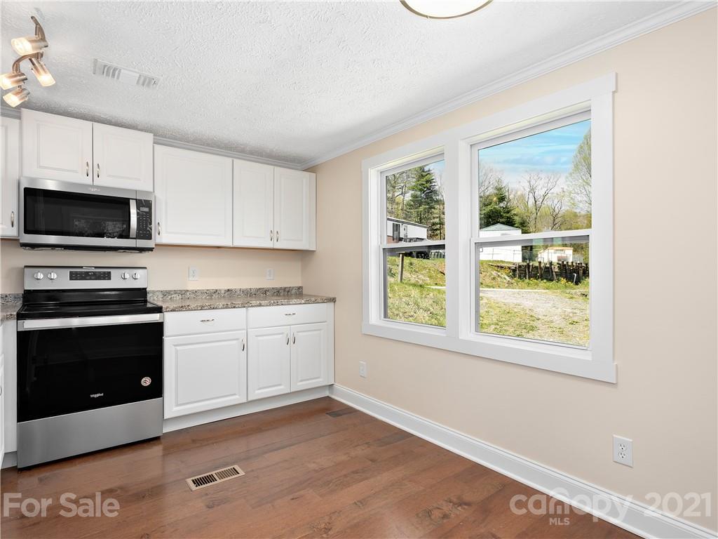 63 Reddick Road Asheville, NC 28805 - Photo 6 of 15 Gallery Image 6
