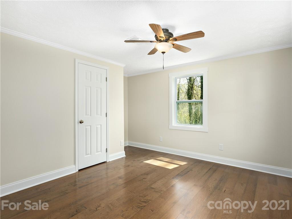 63 Reddick Road Asheville, NC 28805 - Photo 10 of 15 Gallery Image 10