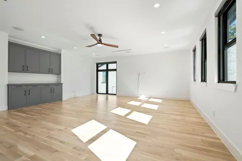 $1,599,000 | 6008 Kenwood Avenue, Dallas, TX 75206