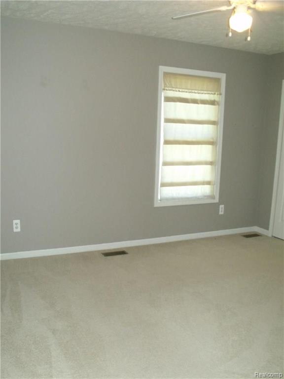 3036 Ridley Way Howell, MI 48843 - Photo 30 of 31