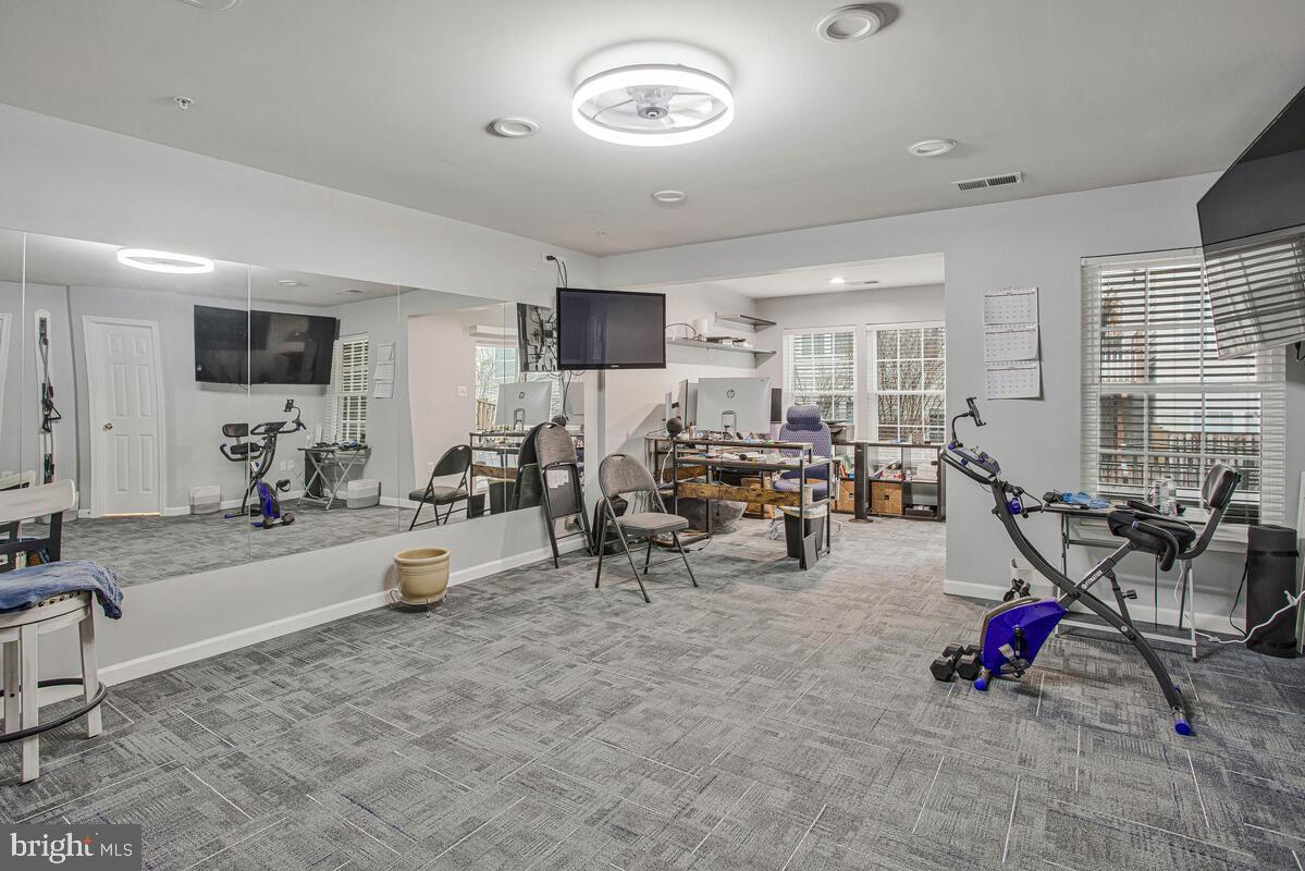 3515 Cromarty Lane Edgewater, MD 21037 - Photo 39 of 53 a living room with furniture and a large window