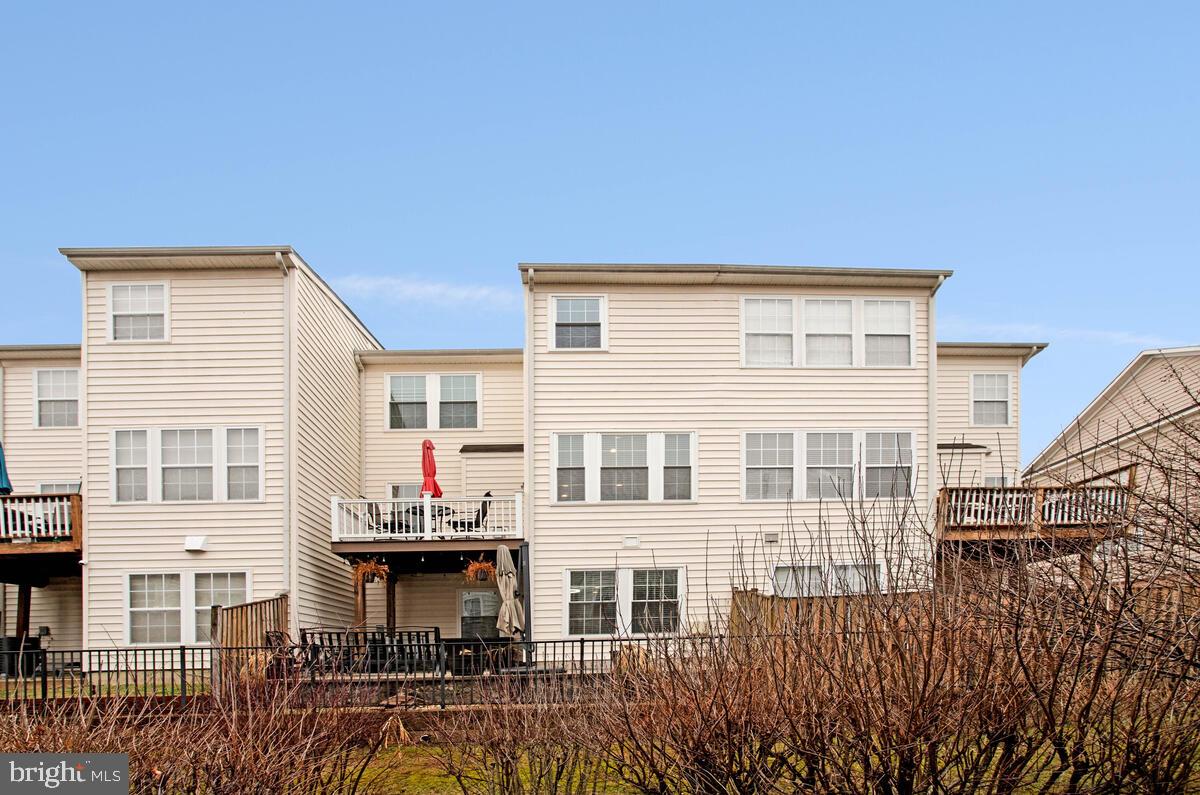3515 Cromarty Lane Edgewater, MD 21037 - Photo 46 of 53 a front view of a house with glass windows