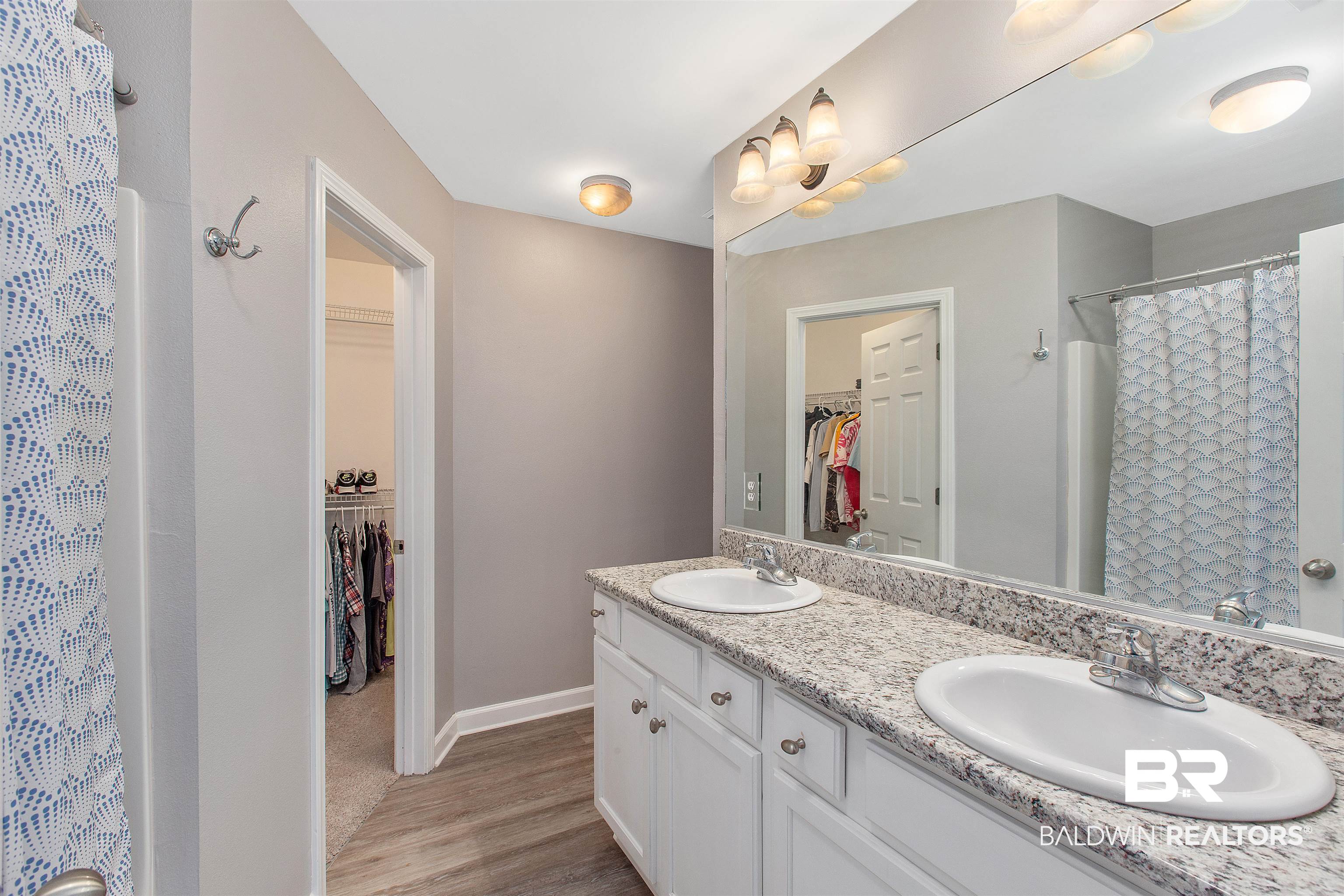 313 Ridgewood Drive Daphne, AL 36526 - Photo 8 of 16 Primary Bath