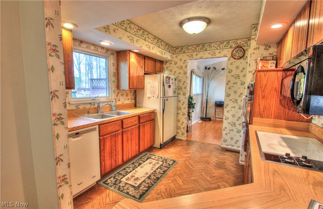 2925 Reeves Road Willoughby, OH 44094 - Photo 11 of 27 Gallery Image 11