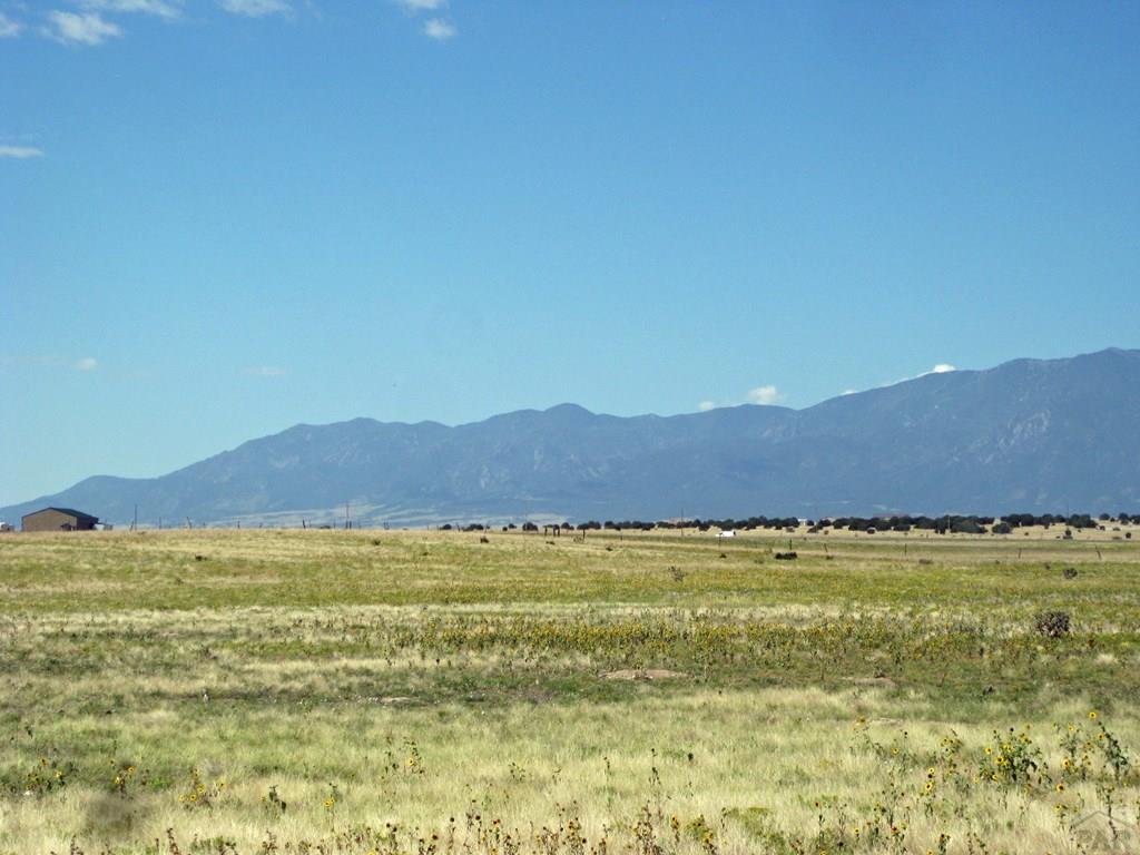 116 Wolfenberger Road Pueblo, CO 81004 - Photo 4 of 21