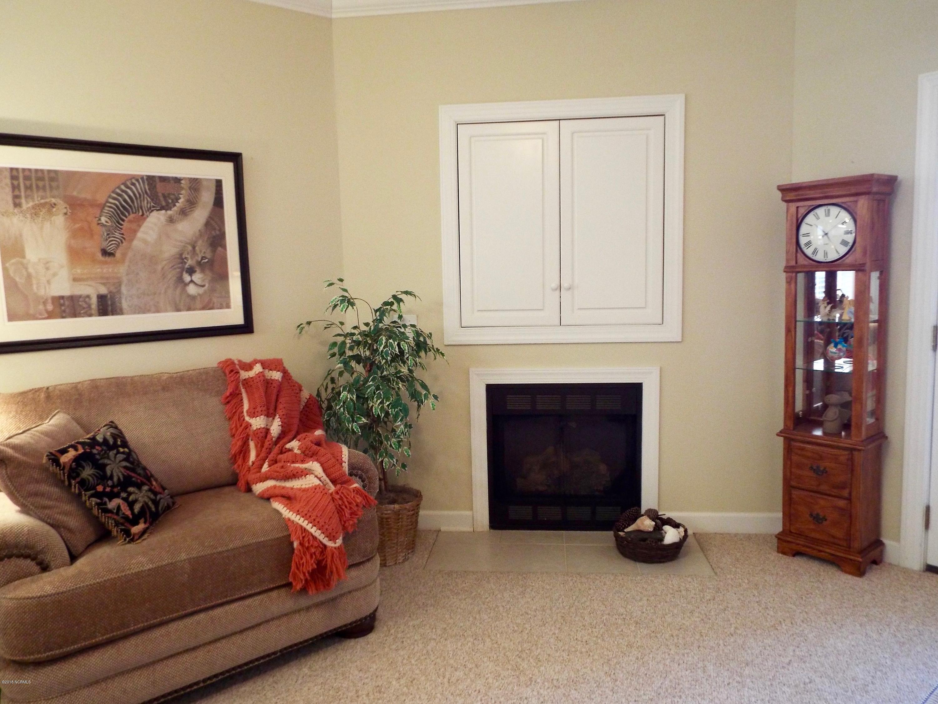 174 Clubhouse Road, Unit 1 Sunset Beach, NC 28468 - Photo 15 of 27 174-1 Interior - 6 of 10