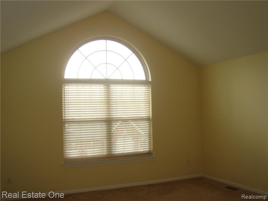 1429 Raliegh Place, Unit 99 Troy, MI 48084 - Photo 13 of 22