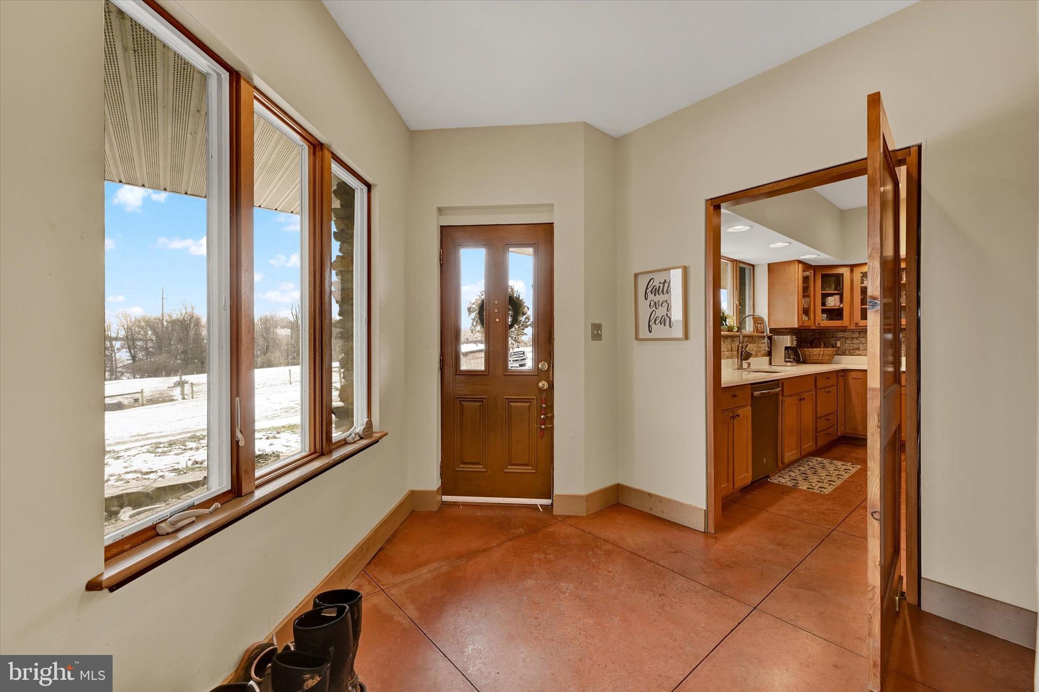 8272 Woodbine Road Airville, PA 17302 - Photo 12 of 77 Entry Foyer