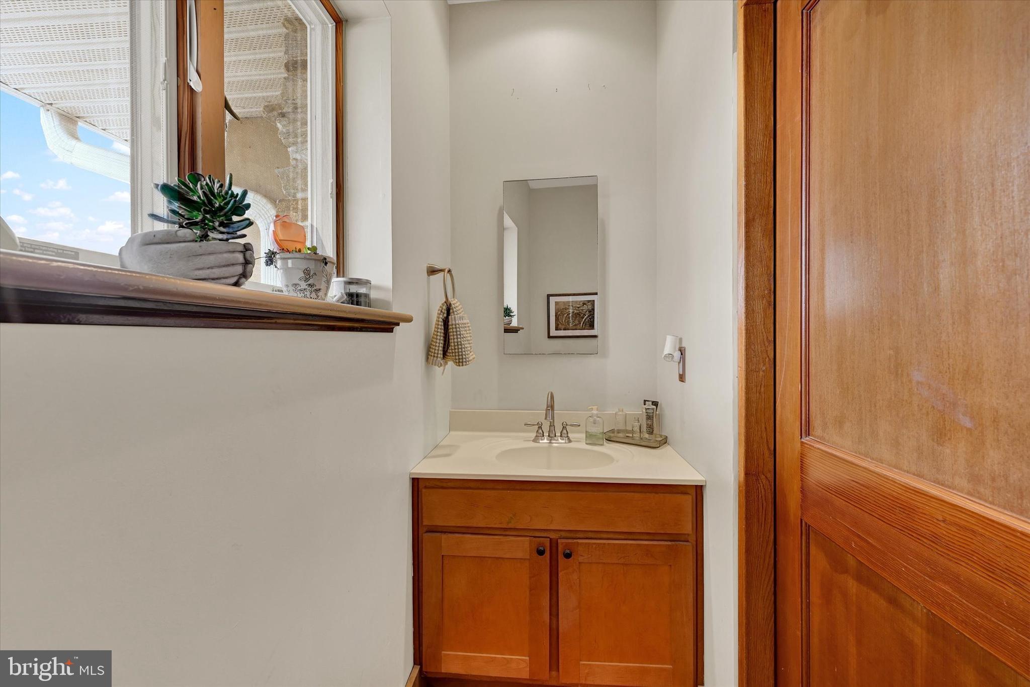 8272 Woodbine Road Airville, PA 17302 - Photo 31 of 60 Powder Room