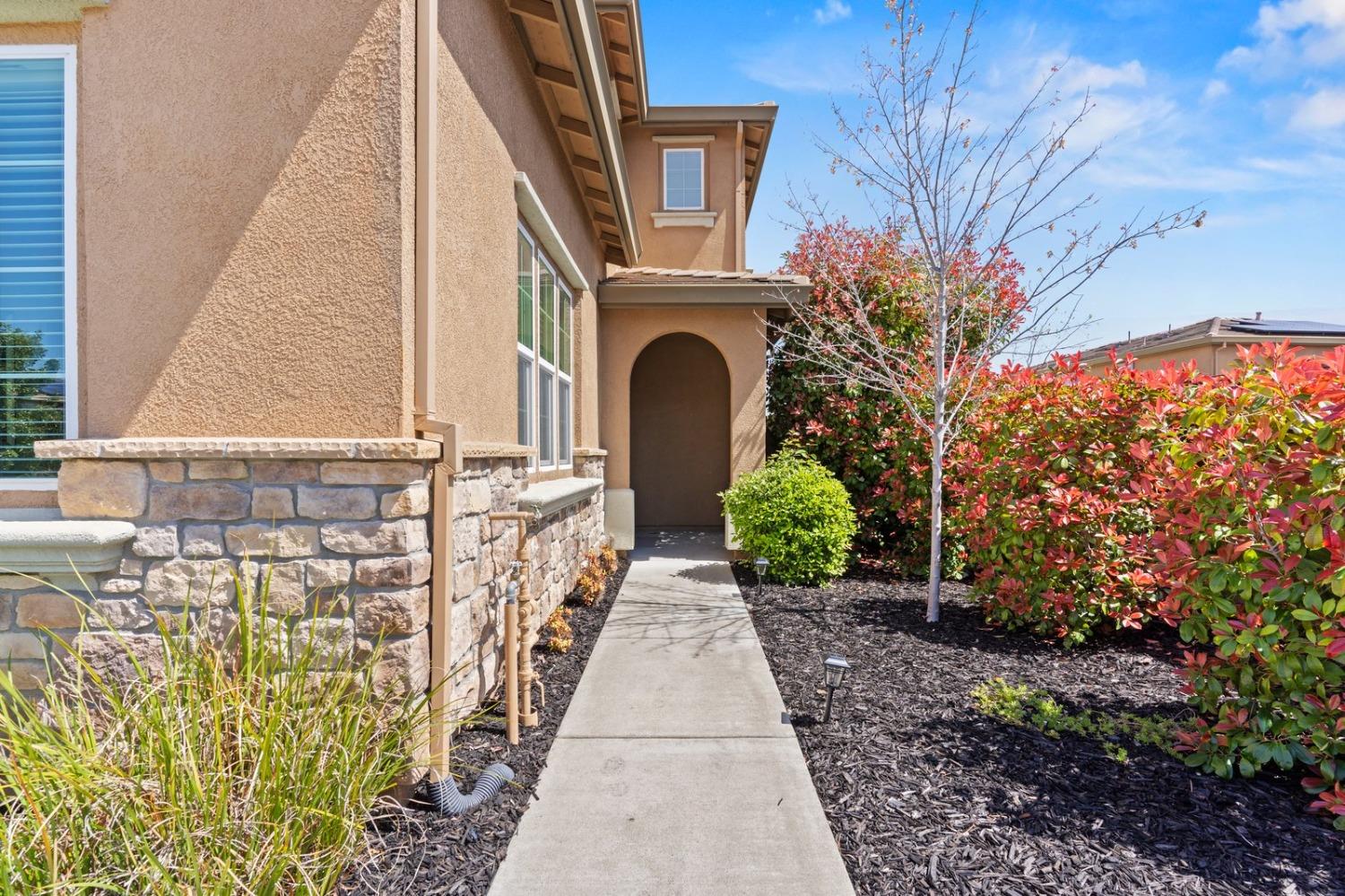 6307 Lookout Pass Way Rocklin, CA 95765 - Photo 5 of 72