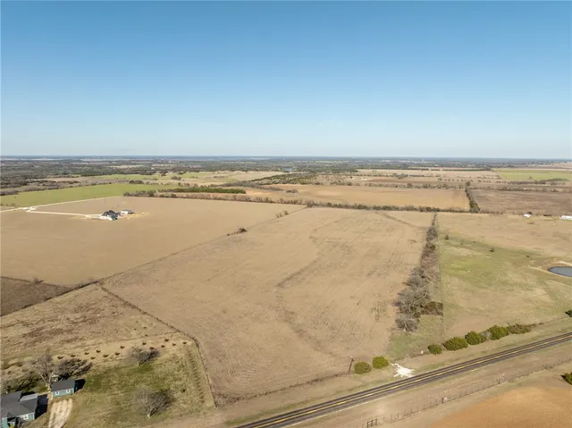 a view of a walk in closet