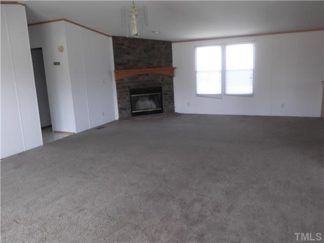 695 Oliver Loop Road Roxboro, NC 27574 - Photo 5 of 8