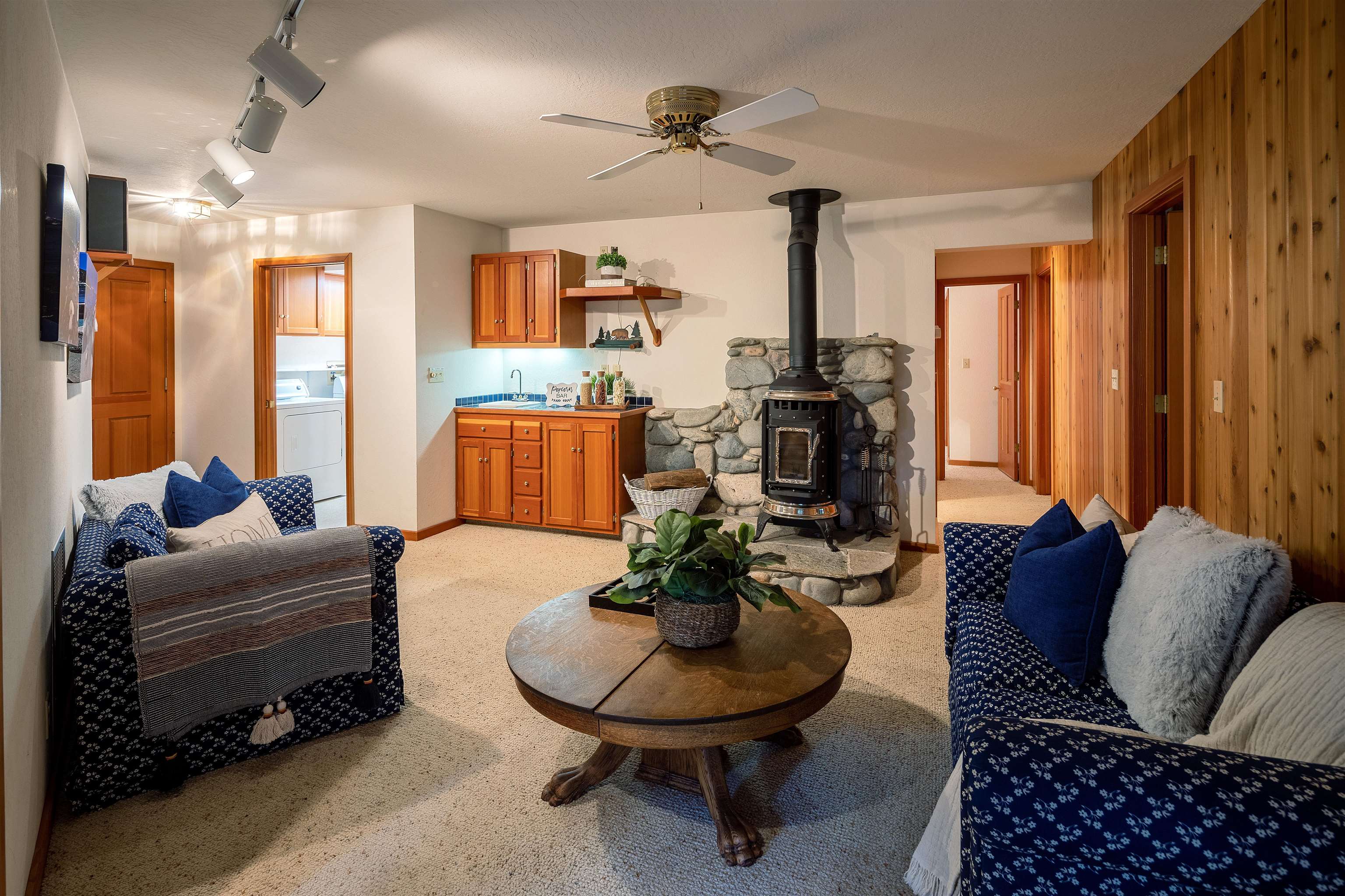 11406 Chalet Road Truckee, CA 96161 - Photo 9 of 21 a living room with furniture