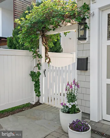 $6,950,000 | 906 Creek Drive, Annapolis, MD 21403