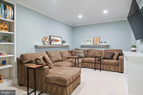 $6,950,000 | 906 Creek Drive, Annapolis, MD 21403