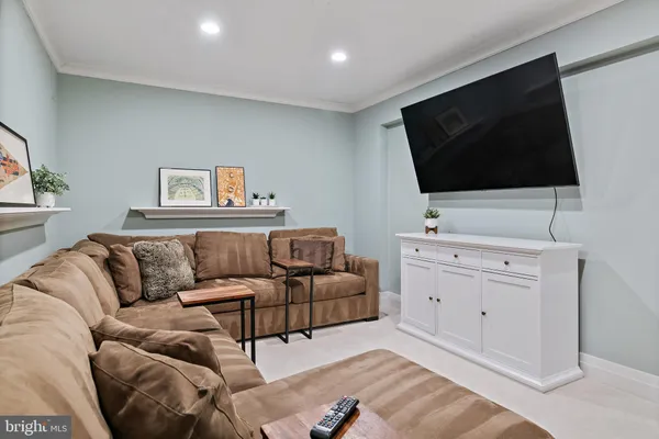 $6,950,000 | 906 Creek Drive, Annapolis, MD 21403