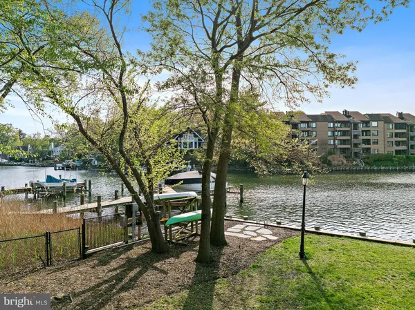 $6,950,000 | 906 Creek Drive, Annapolis, MD 21403