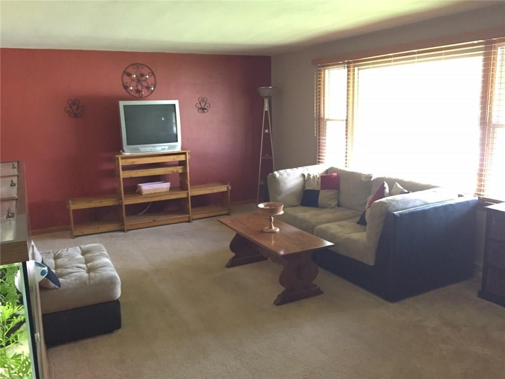1344 Torrence Drive Springfield, OH 45503 - Photo 3 of 15