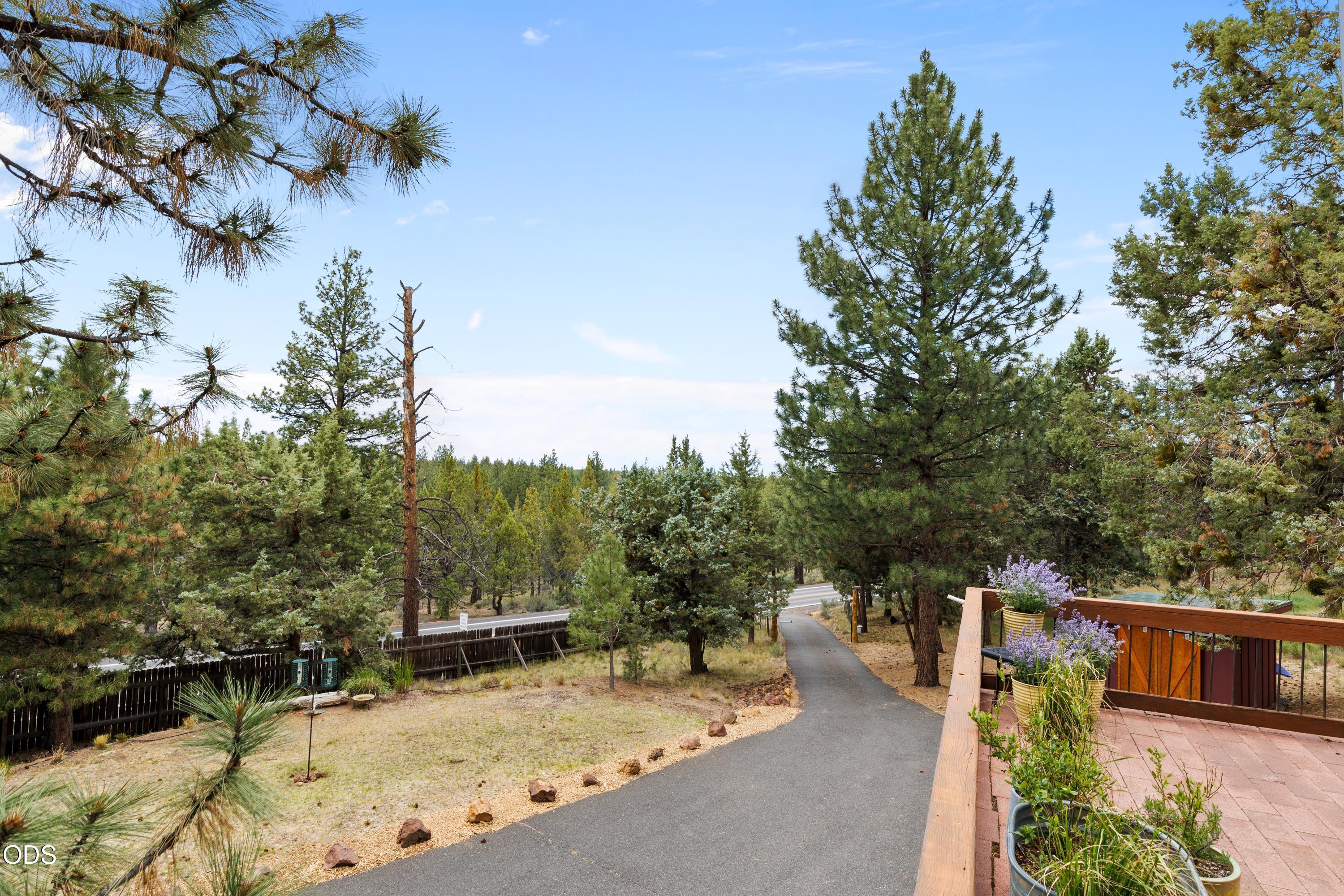 63220 Johnson Road Bend, OR 97703 - Photo 50 of 60