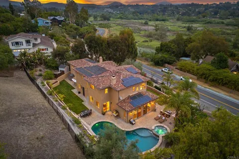 $2,875,000 | 4149 Manchester Avenue, Encinitas, CA 92024