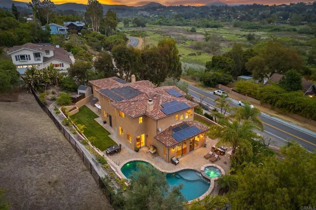 $2,875,000 | 4149 Manchester Avenue, Encinitas, CA 92024