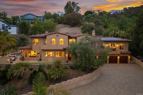 $2,875,000 | 4149 Manchester Avenue, Encinitas, CA 92024