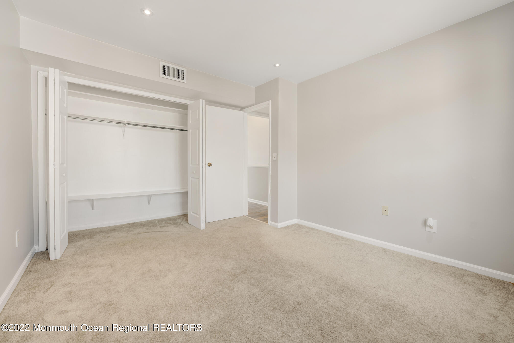 1008 Unicorn Way, Unit R002 Clifton, NJ 07011 - Photo 23 of 30 a view of an empty room
