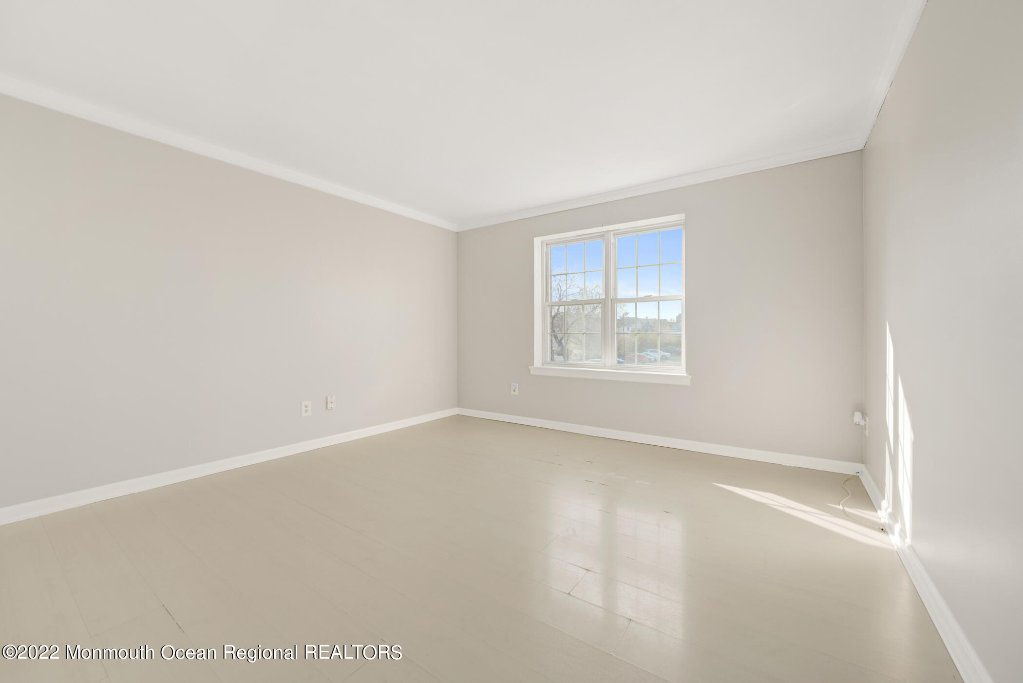 1008 Unicorn Way, Unit R002 Clifton, NJ 07011 - Photo 26 of 30 Master Bedroom 1