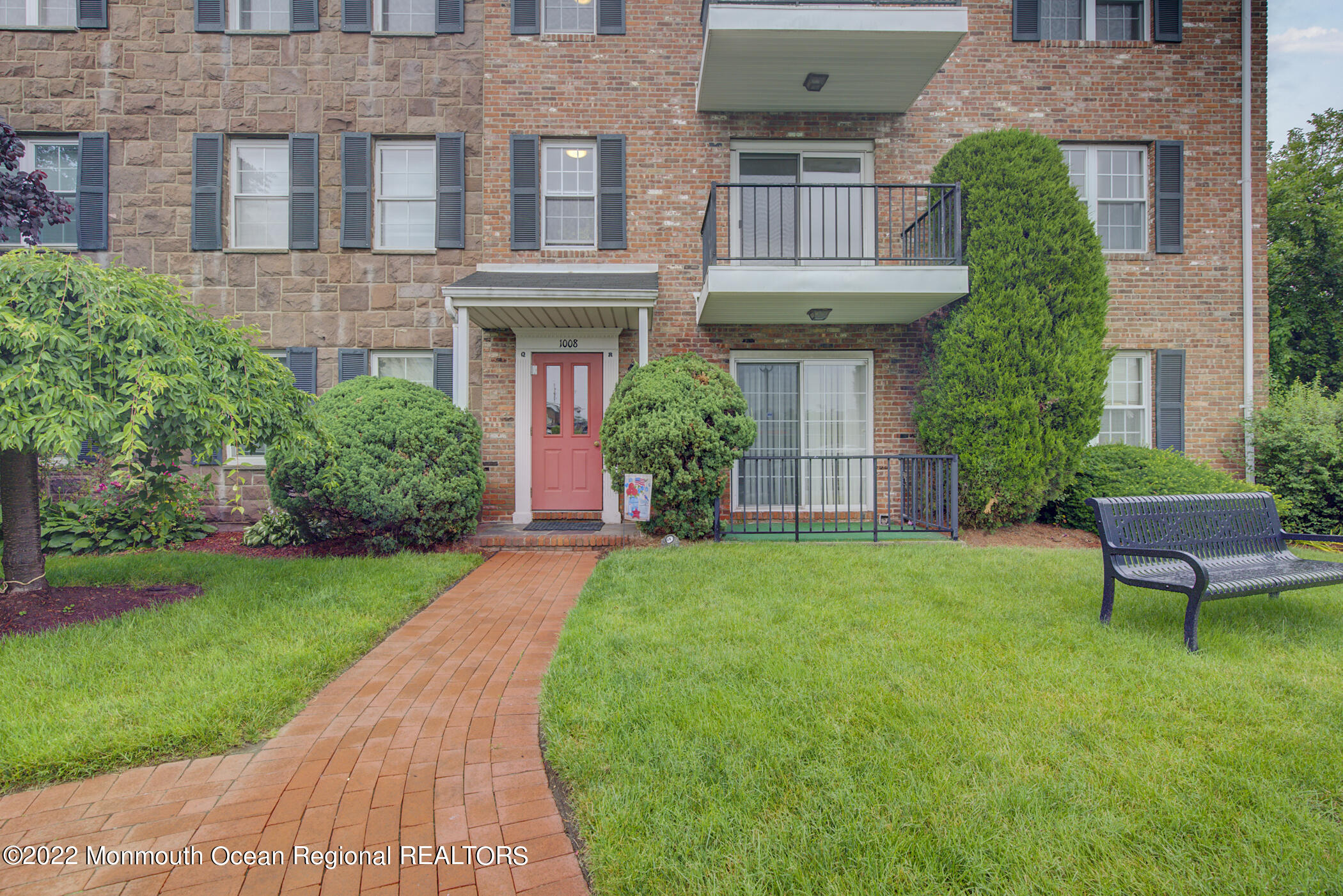 1008 Unicorn Way, Unit R002 Clifton, NJ 07011 - Photo 5 of 30 DS3A0190_1_2