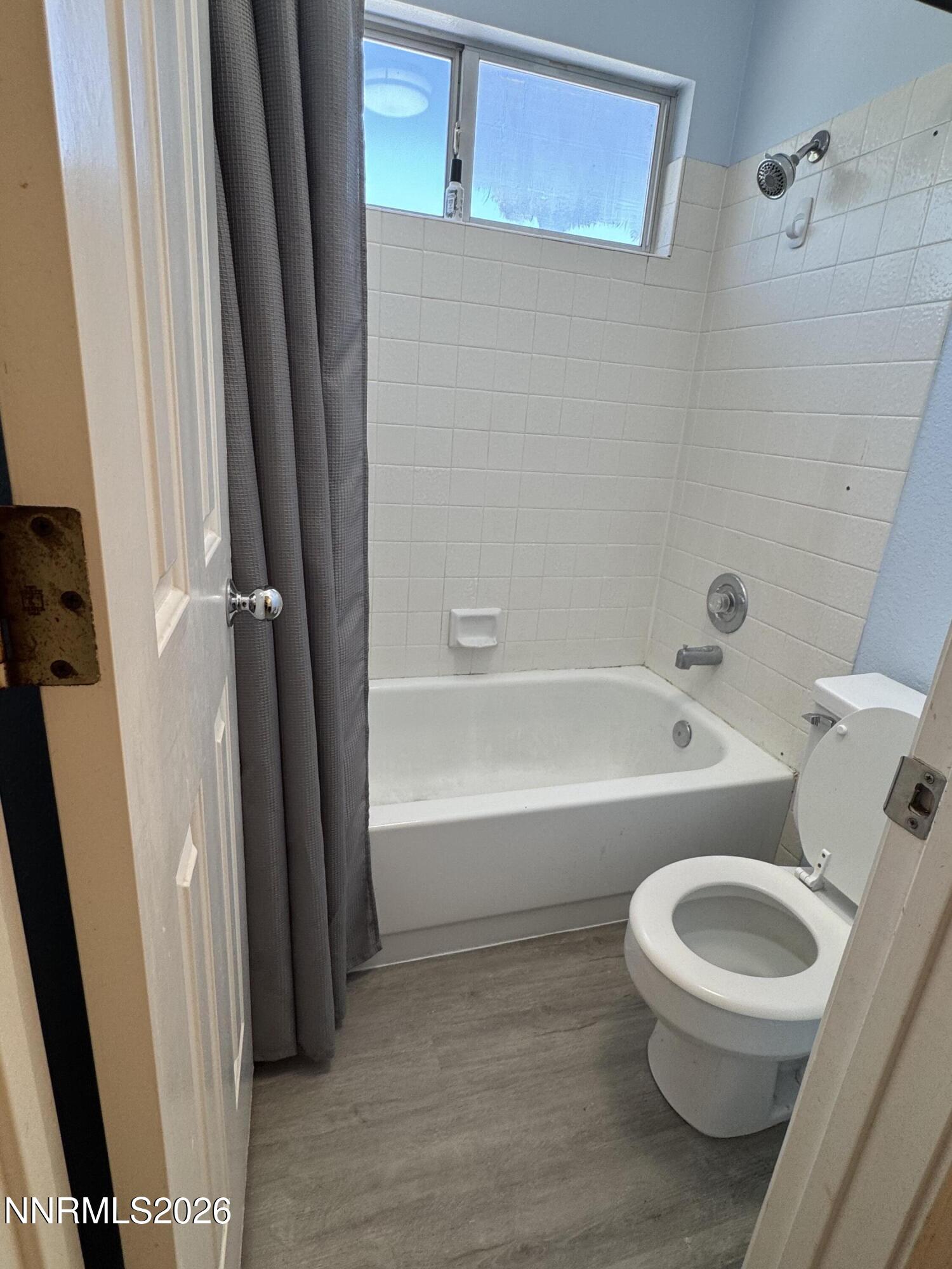 998 Edgecliff Drive Reno, NV 89523 - Photo 31 of 36 IMG_7082