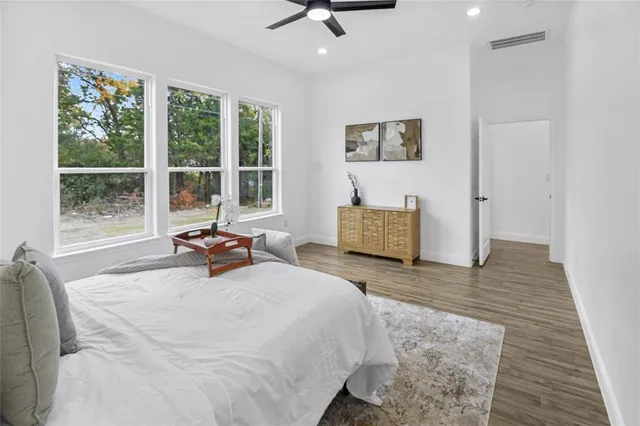 $299,000 | 310 Outboard Drive, Gun Barrel City, TX 75156