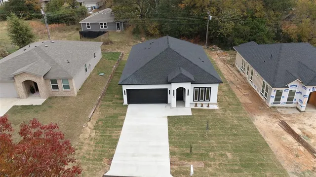 $299,000 | 310 Outboard Drive, Gun Barrel City, TX 75156