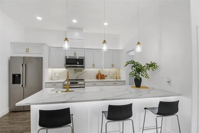 $299,000 | 310 Outboard Drive, Gun Barrel City, TX 75156