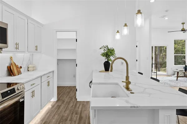 $275,000 | 310 Outboard Drive, Gun Barrel City, TX 75156