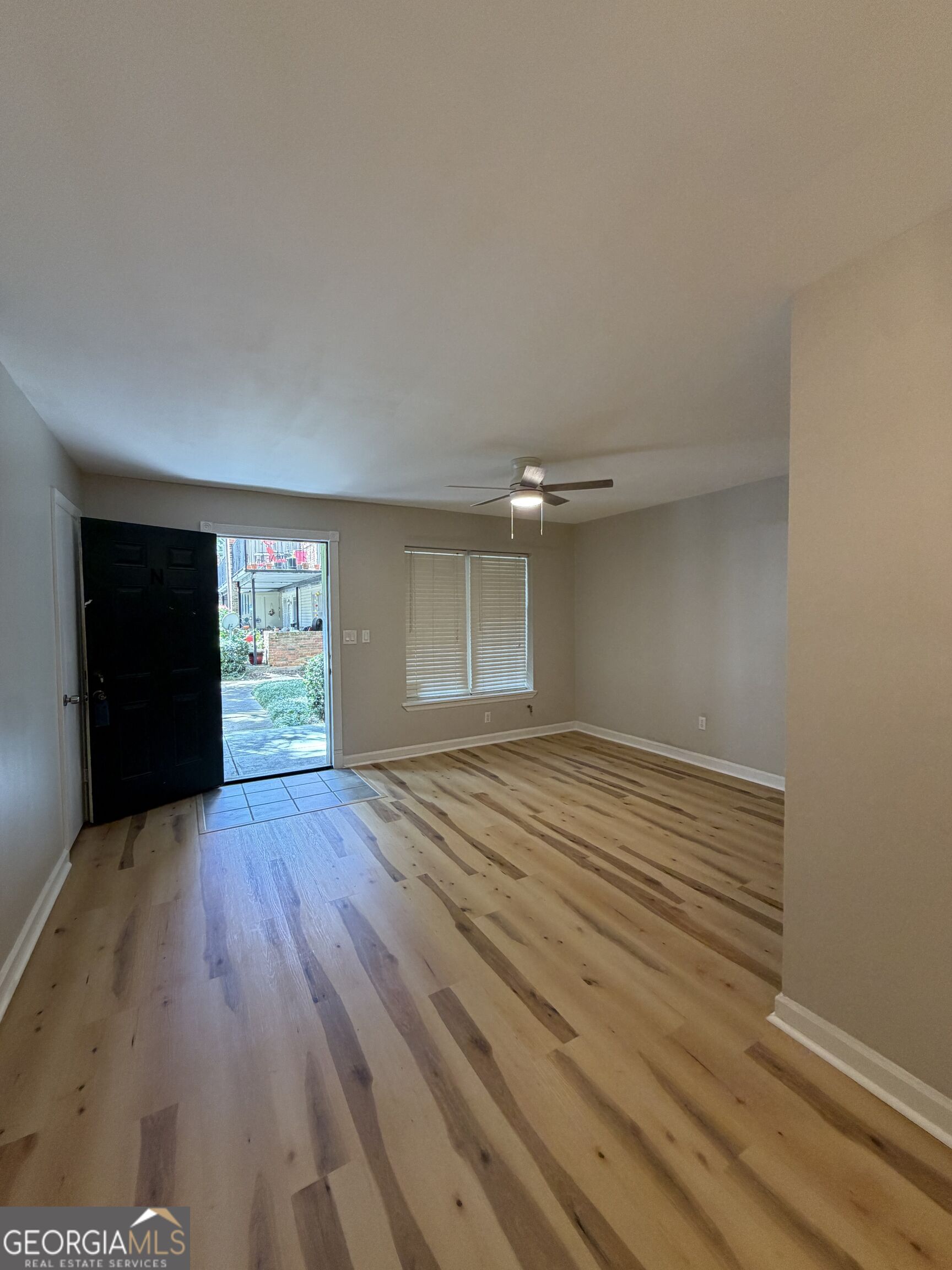 3113 Colonial Way, Unit N Chamblee, GA 30341 - Photo 4 of 9 Gallery Image 4
