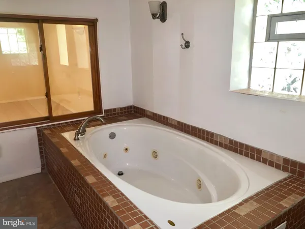 $2,000 | 765 Charing Cross Road, Baltimore, MD 21229