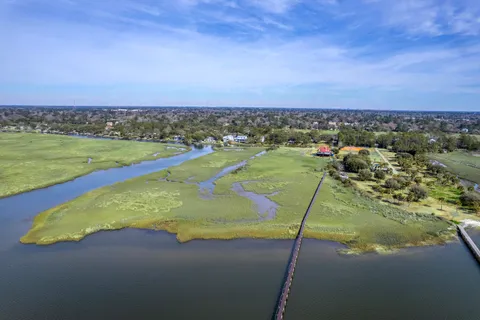 $1,200,000 | 185 Wappoo Road, Charleston, SC 29407