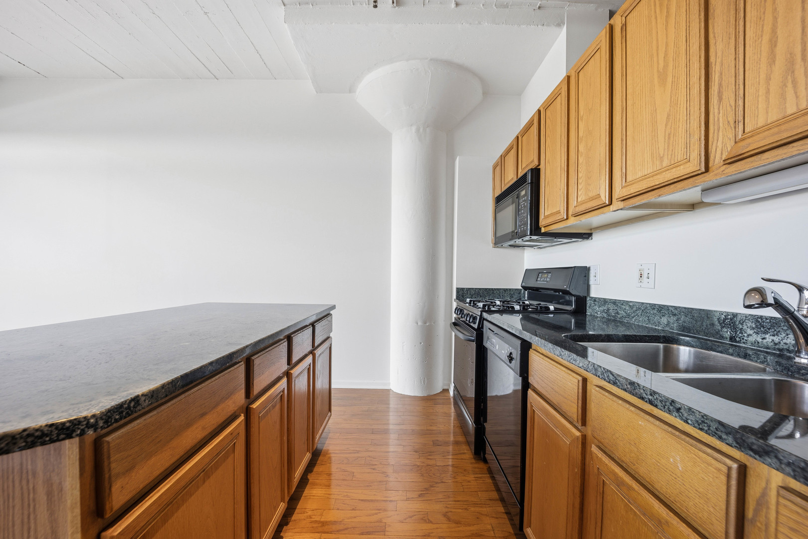 1524 South Sangamon Street, Unit 514 Chicago, IL 60608 - Photo 7 of 16