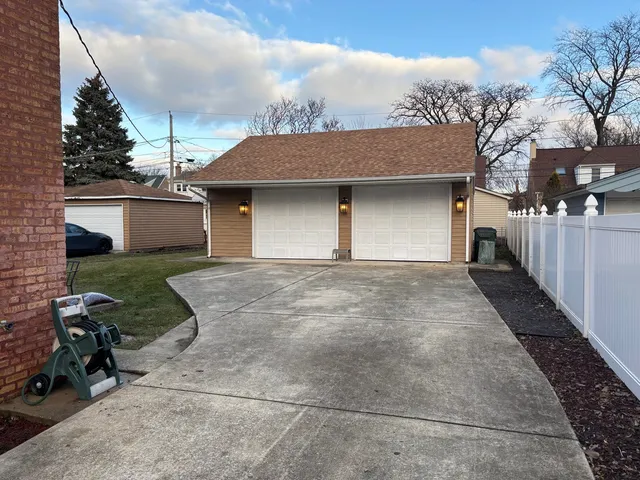$439,900 | 2003 Newton Avenue, Park Ridge, IL 60068